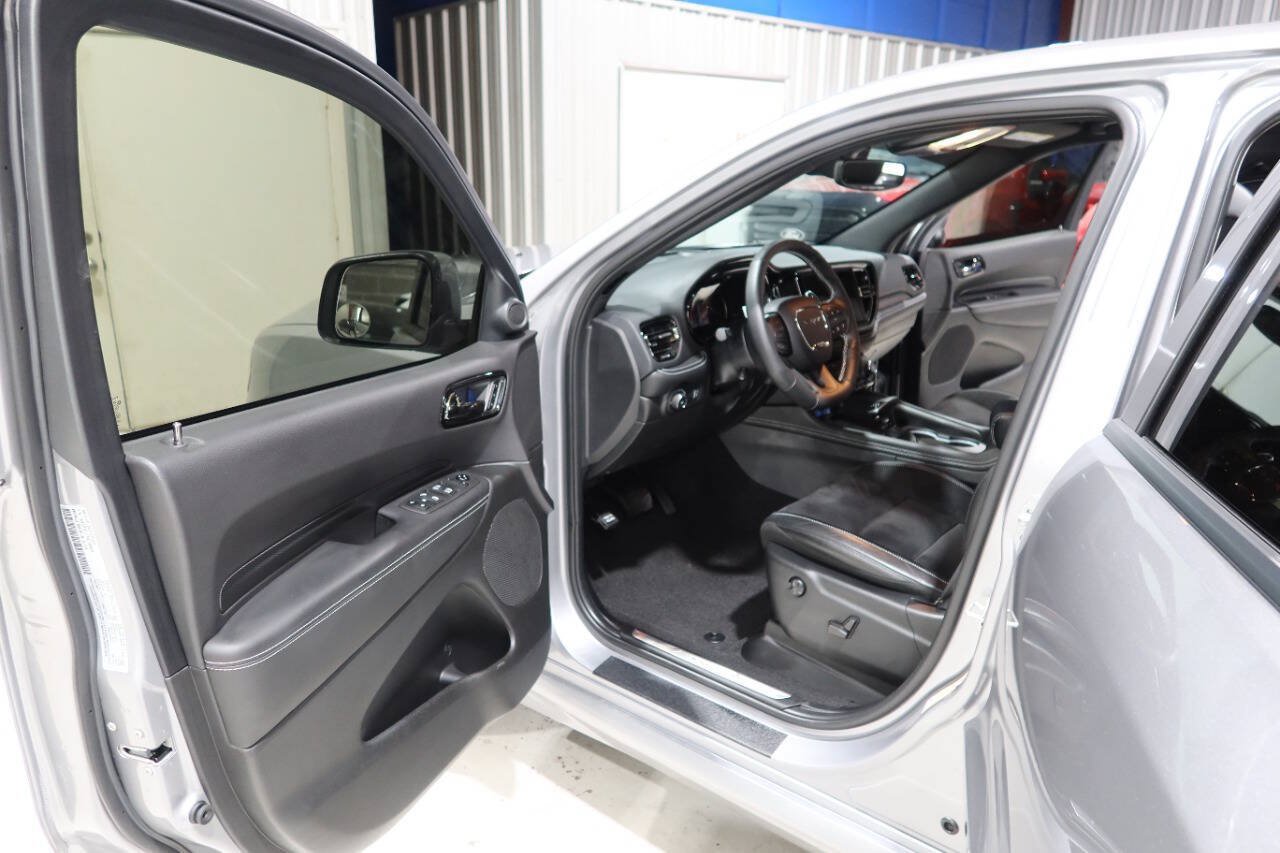 Used 2021 Dodge Durango SRT w/ Technology Group AWD/4WD image 18