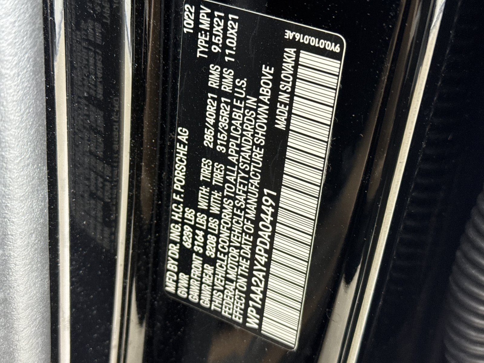 Certified 2023 Porsche Cayenne AWD/4WD image 29