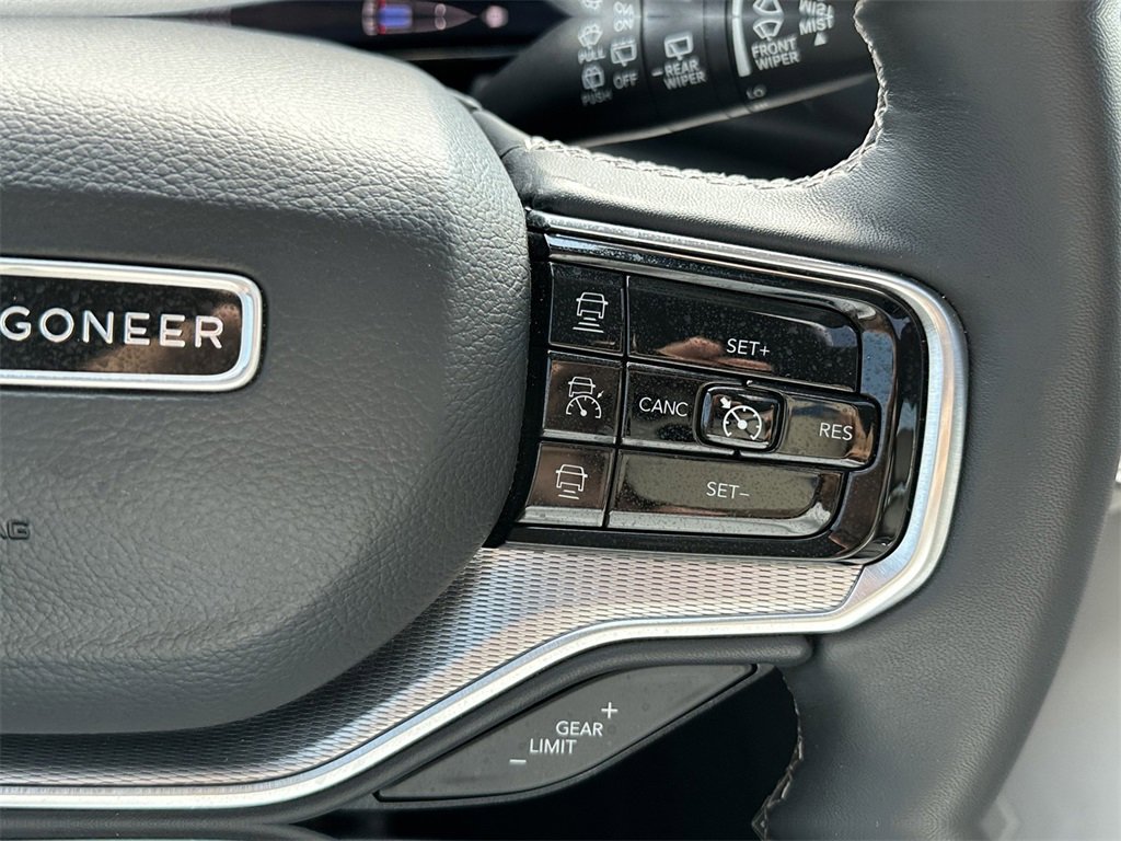 New 2023 Jeep Grand Wagoneer 4WD w/ Flexible Seating Group image 36