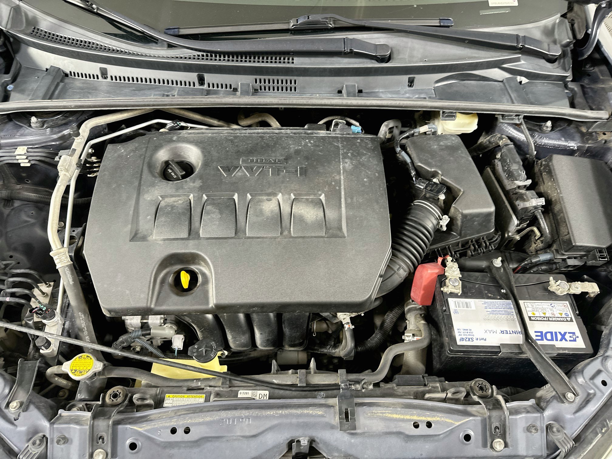 Used 2015 Toyota Corolla LE FWD image 31
