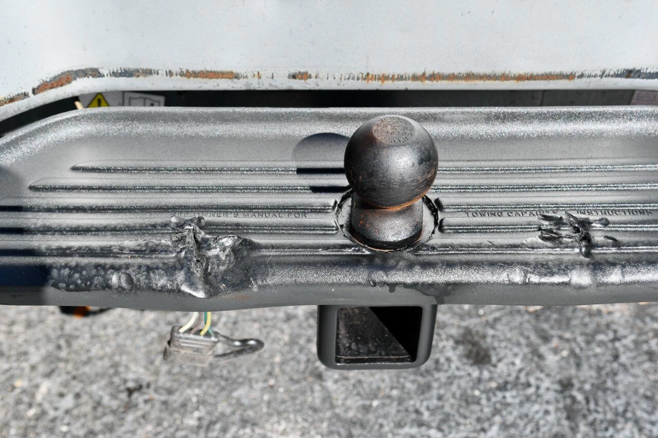 Used 2001 Nissan Frontier SE image 33