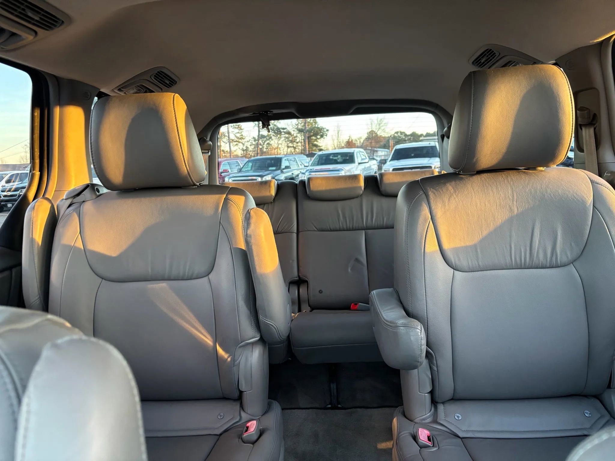 Used 2009 Toyota Sienna XLE image 22