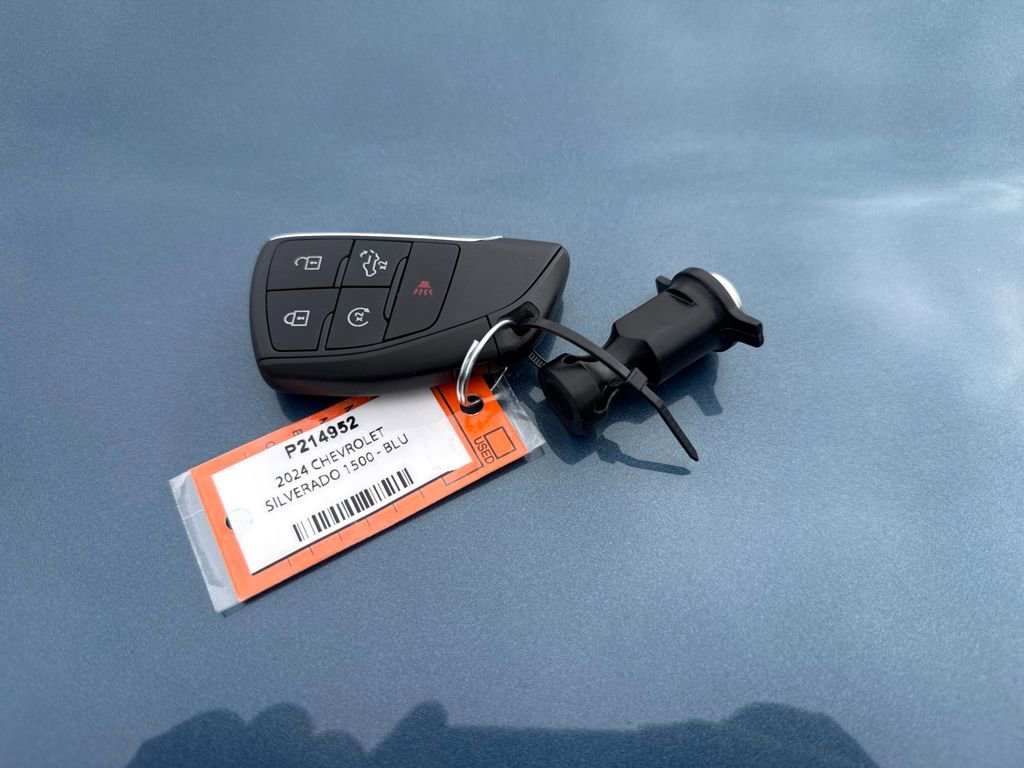 Used 2024 Chevrolet Silverado 1500 Custom Trail Boss w/ LPO, Dark Essentials Package image 28