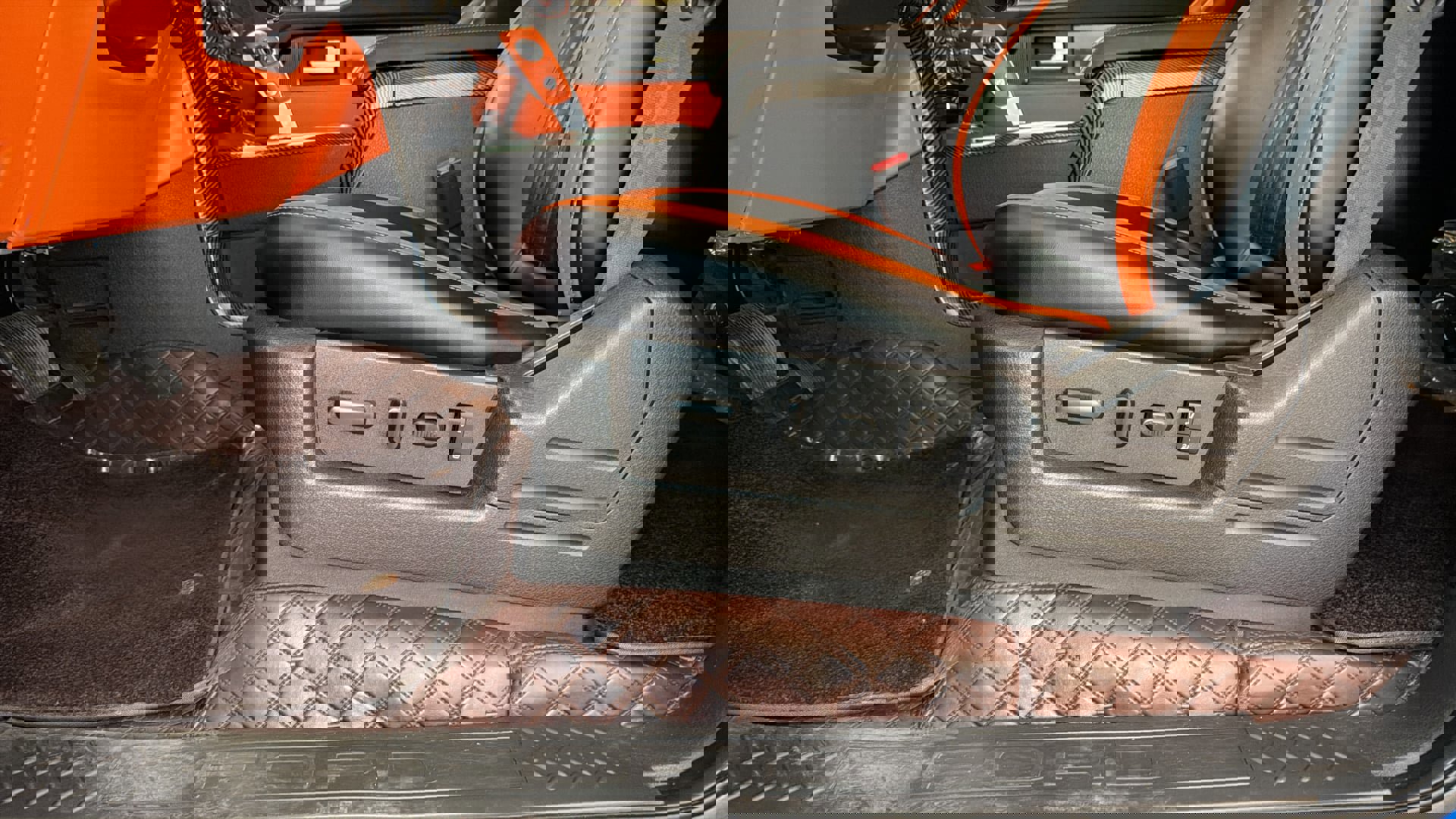 Used 2014 Ford F150 Raptor w/ Equipment Group 801A Luxury image 20