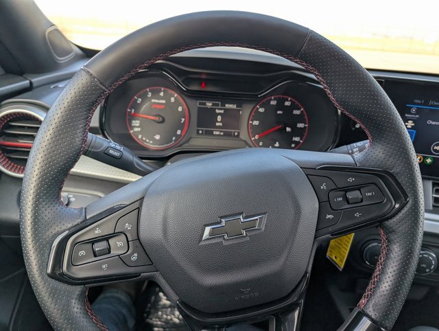 Used 2024 Chevrolet Trax RS w/ Sunroof Package image 19