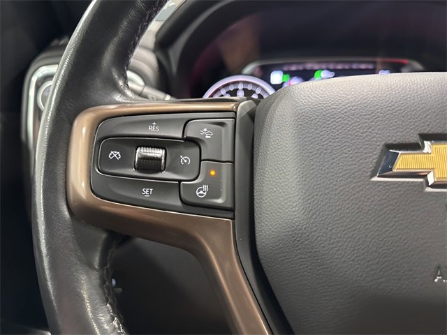 Used 2020 Chevrolet Silverado 1500 High Country w/ Technology Package image 18