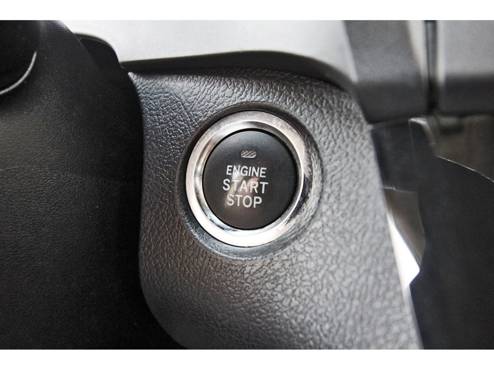 Used 2015 Toyota Sienna Limited Premium FWD image 28