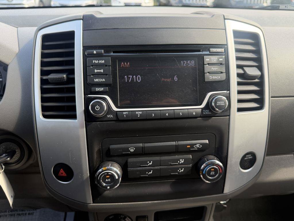Used 2016 Nissan Frontier SV AWD/4WD image 14