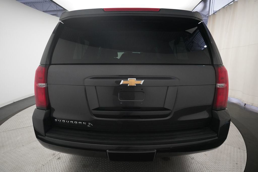 Used 2017 Chevrolet Suburban LT w/ Luxury Package AWD/4WD image 26