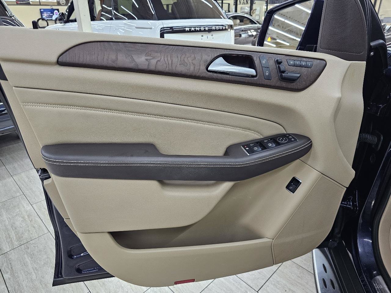 Used 2015 Mercedes-Benz ML 350 2WD w/ Premium 1 Package image 40