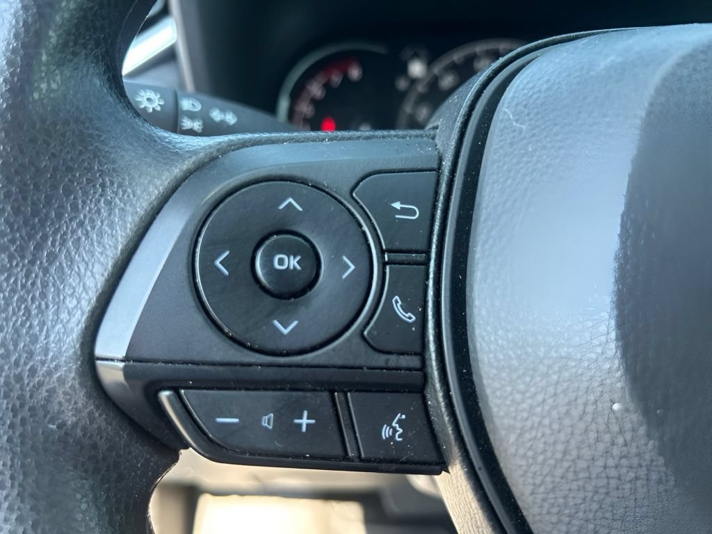Used 2024 Toyota RAV4 XLE AWD/4WD image 26