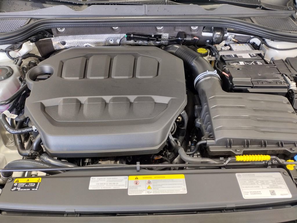 New 2025 Volkswagen GTI SE image 9