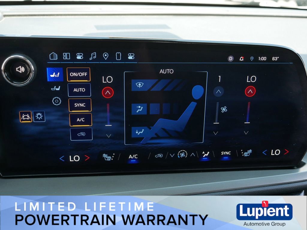 Used 2024 Chevrolet Traverse LS AWD/4WD image 22