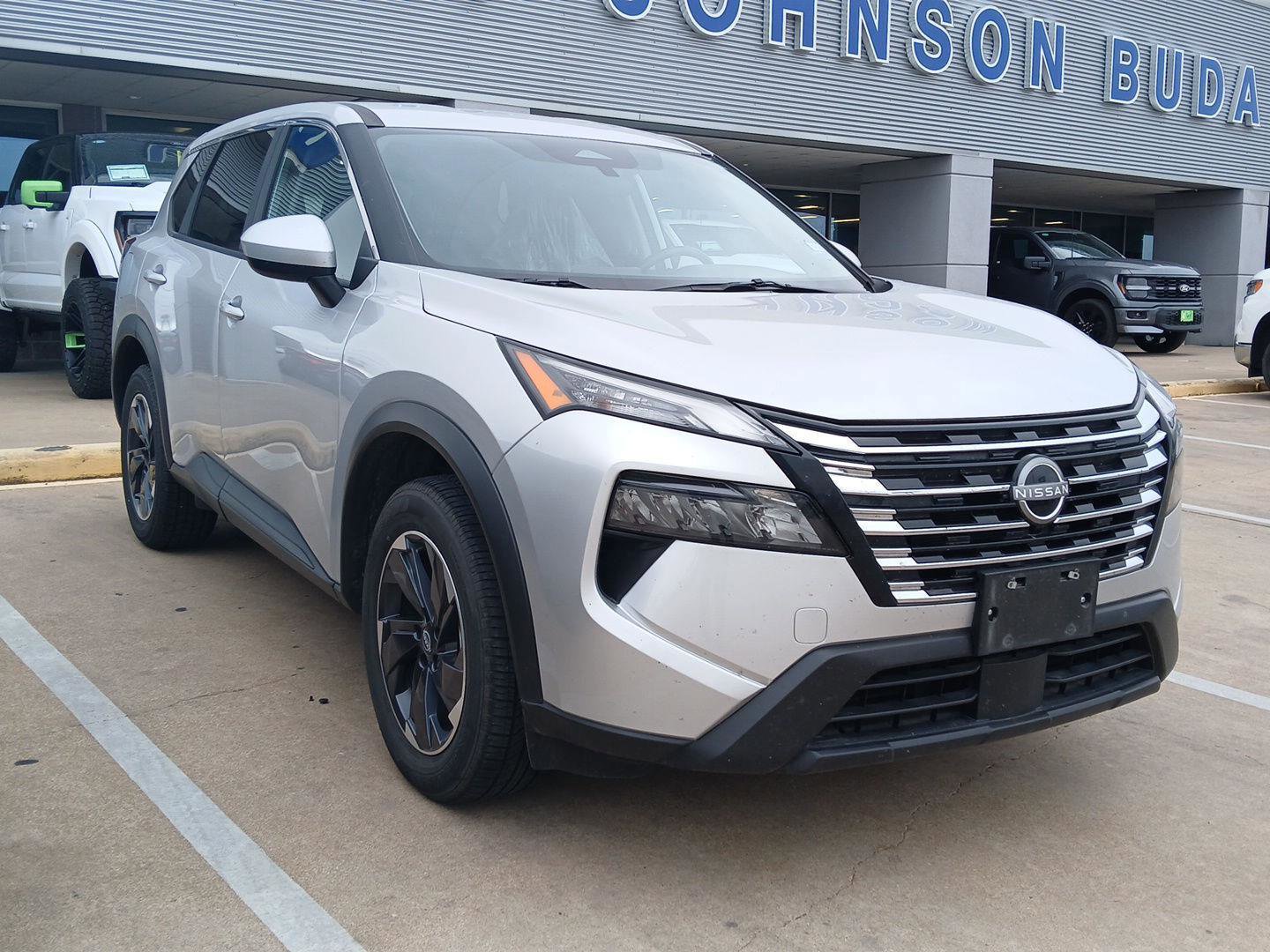 Used 2025 Nissan Rogue SV image 5