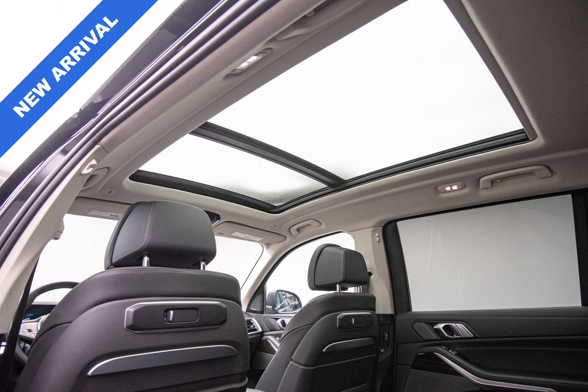 Used 2026 BMW X7 xDrive40i w/ Premium Package AWD/4WD image 18