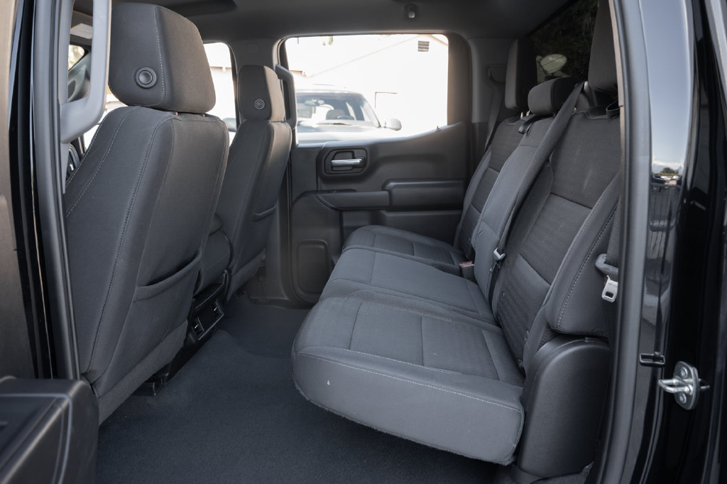 Used 2023 Chevrolet Silverado 1500 Custom Trail Boss w/ LPO, Dark Essentials Package AWD/4WD image 35