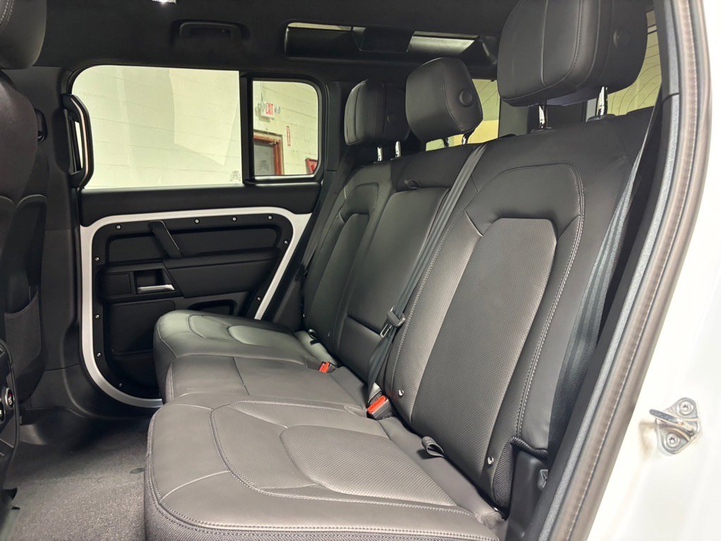 New 2025 Land Rover Defender 110 V8 image 28