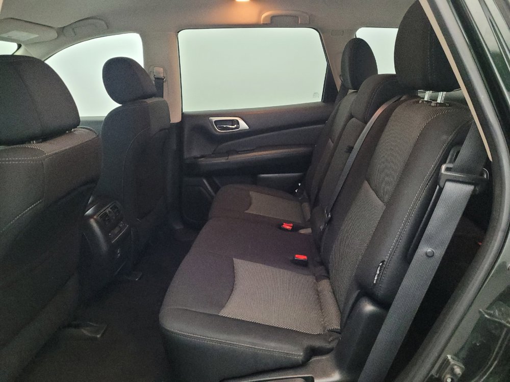 Used 2018 Nissan Pathfinder SV AWD/4WD image 18