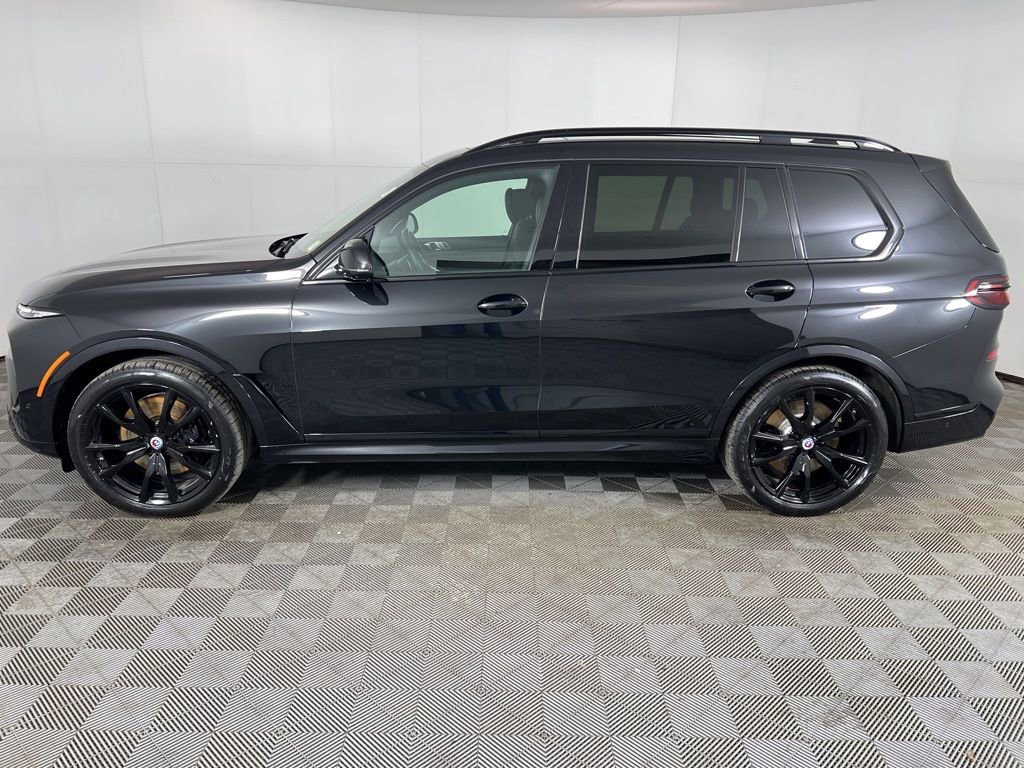 Certified 2023 BMW X7 M60i w/ Executive Package image 10