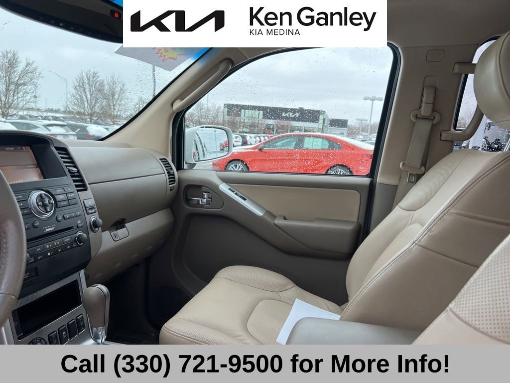 Used 2012 Nissan Pathfinder Silver image 40