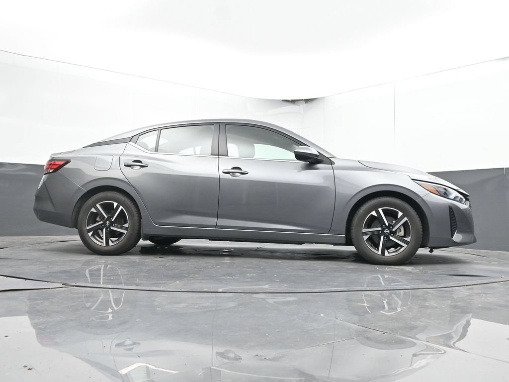 Used 2024 Nissan Sentra SV FWD image 34
