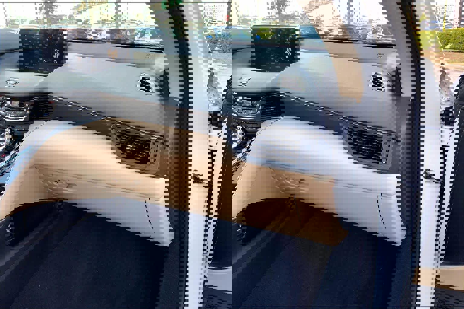 Used 2025 Acura TLX w/ Technology Package image 15