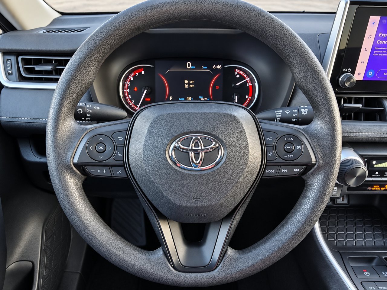 Used 2023 Toyota RAV4 LE FWD image 20