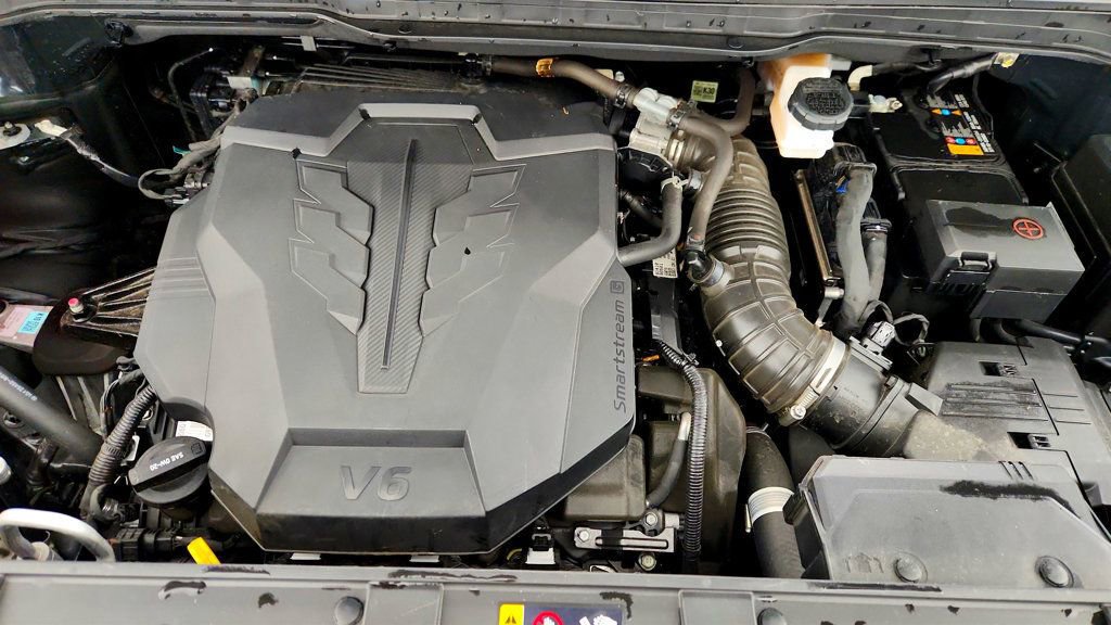 Used 2024 Kia Carnival EX image 28