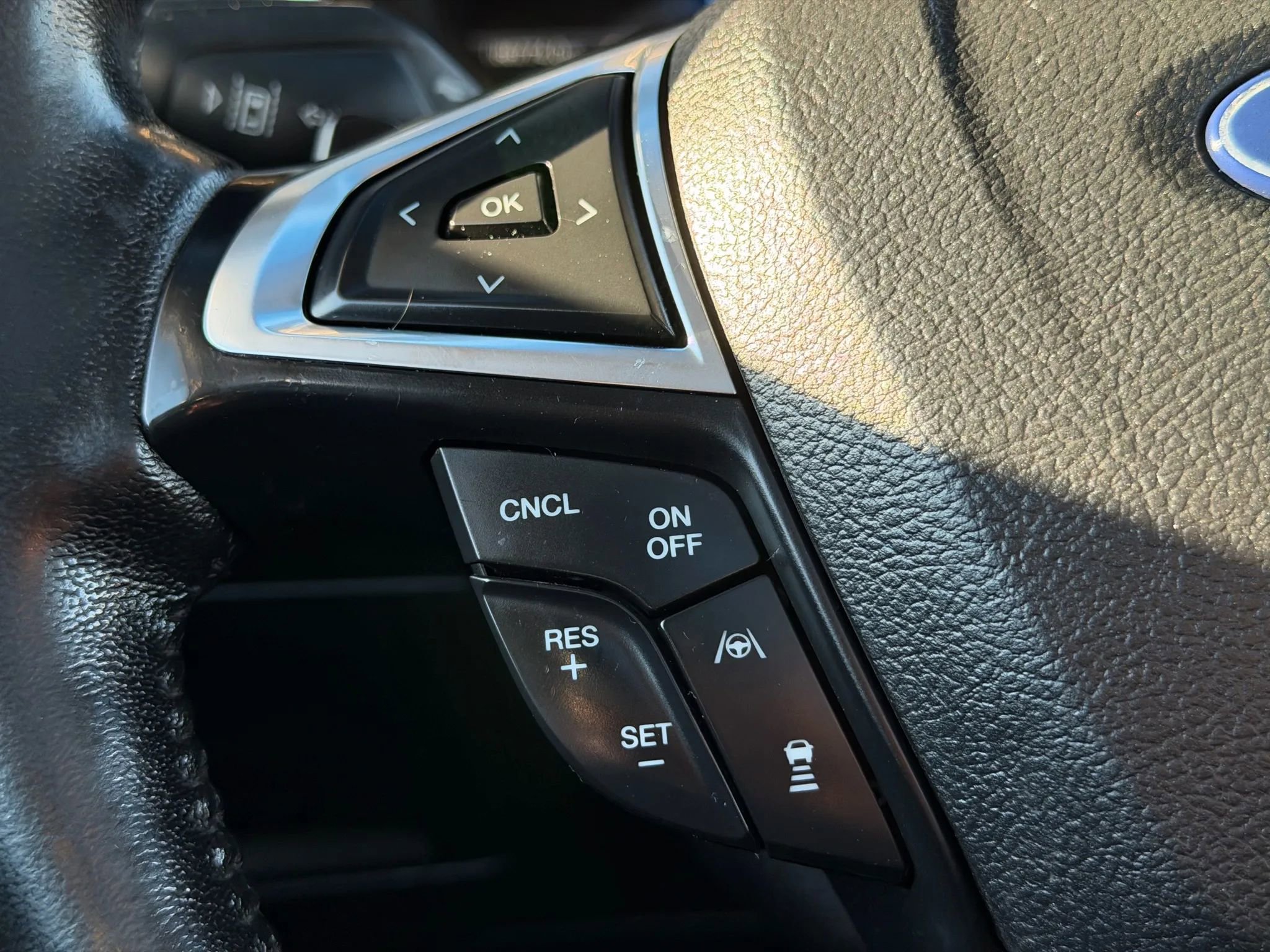 Used 2019 Ford Edge Titanium w/ Equipment Group 301A image 38