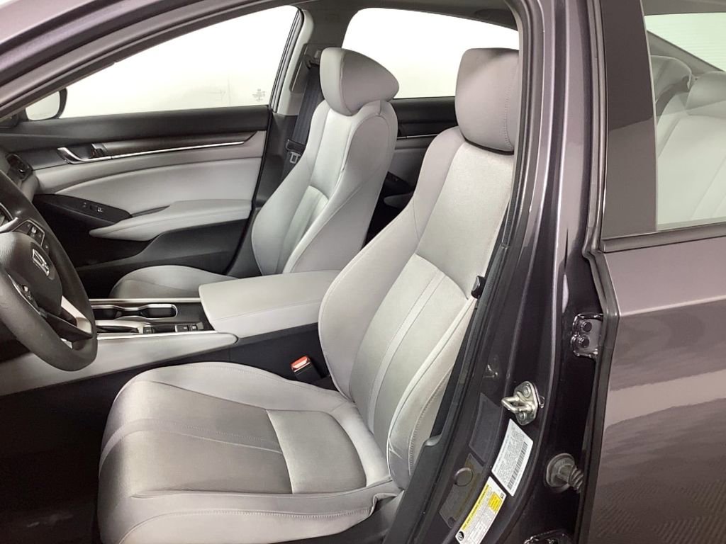Used 2018 Honda Accord EX image 14