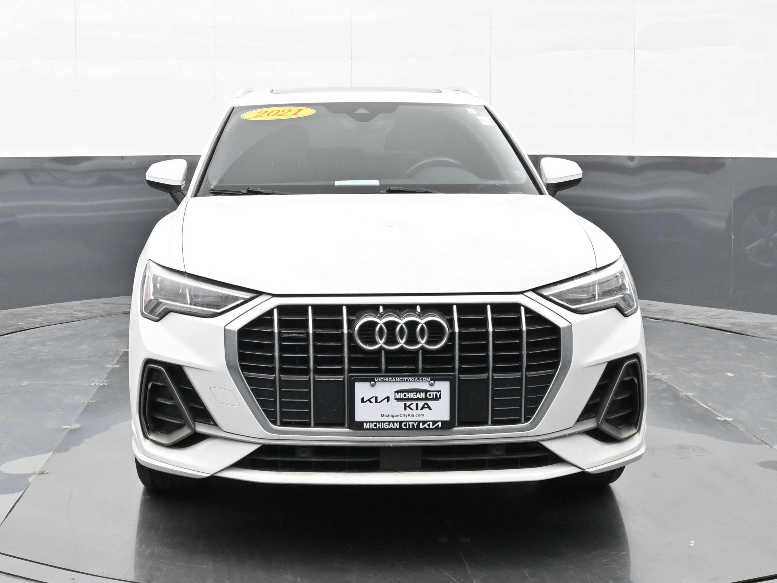Used 2021 Audi Q3 2.0T Premium Plus w/ Premium Plus Package image 7