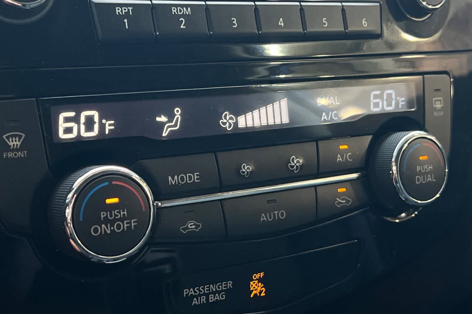 Used 2017 Nissan Rogue SV FWD image 21