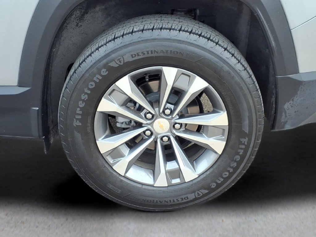 Used 2025 Chevrolet Equinox LT w/ Safety and Technology Package FWD image 7