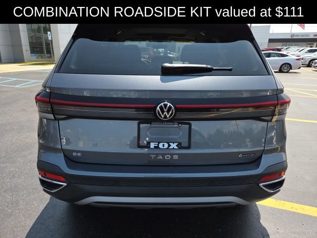 Used 2026 Volkswagen Taos SE w/ Panoramic Sunroof Package AWD/4WD image 7