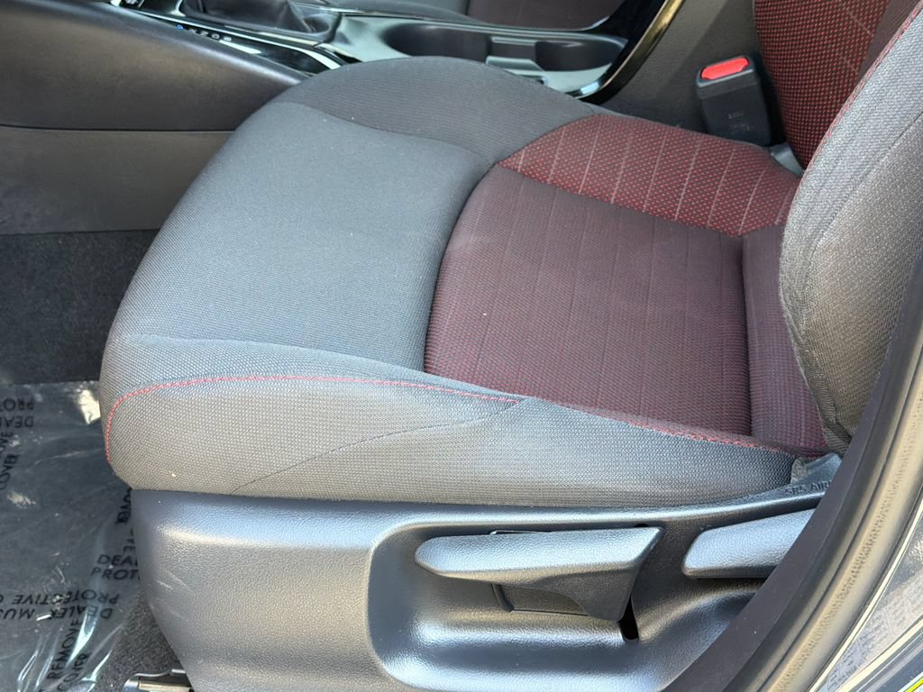 Used 2025 Toyota Corolla SE FWD image 20