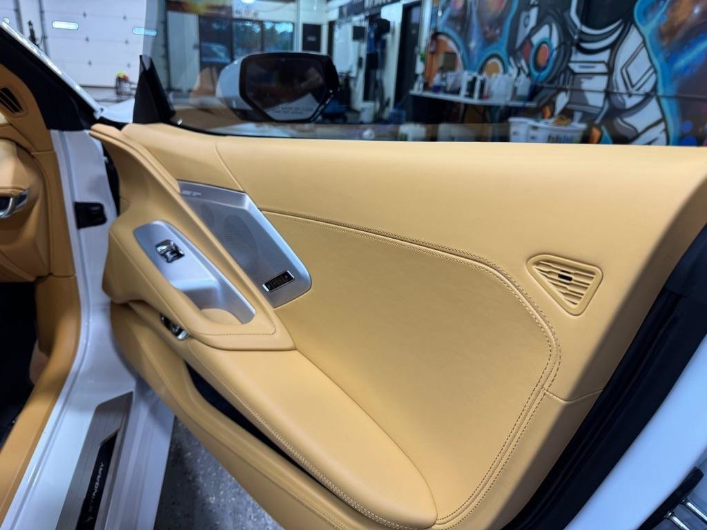 Used 2023 Chevrolet Corvette Stingray Premium Conv w/ Z51 Performance Package RWD image 12