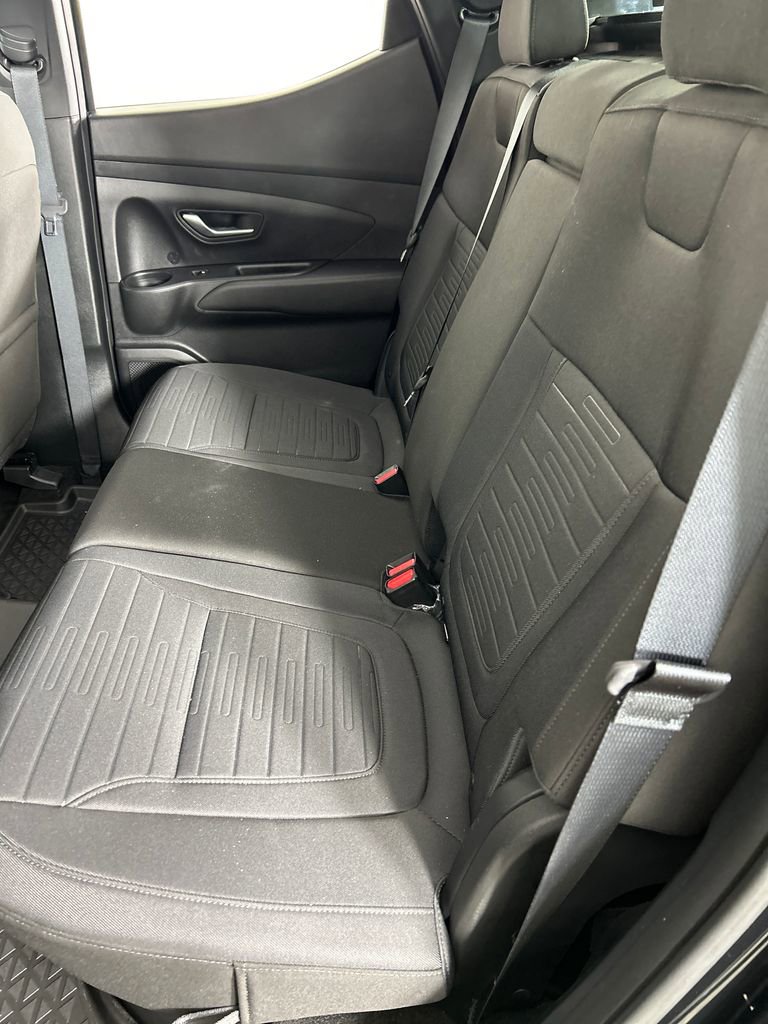 Used 2022 Hyundai Santa Cruz SEL w/ Activity Package FWD image 18
