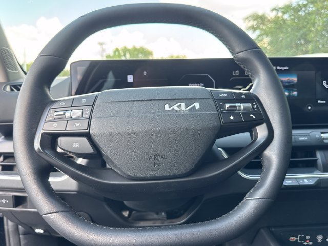 Used 2025 Kia K4 EX FWD image 18