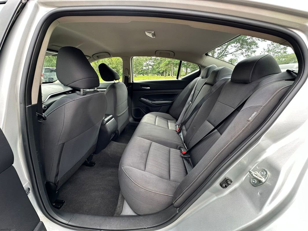 Used 2022 Nissan Altima 2.5 SV image 17