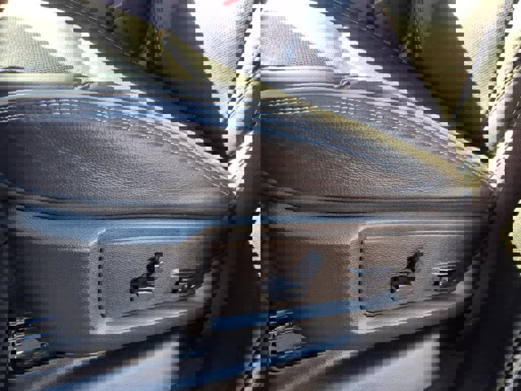 Used 2024 RAM 3500 Limited image 4