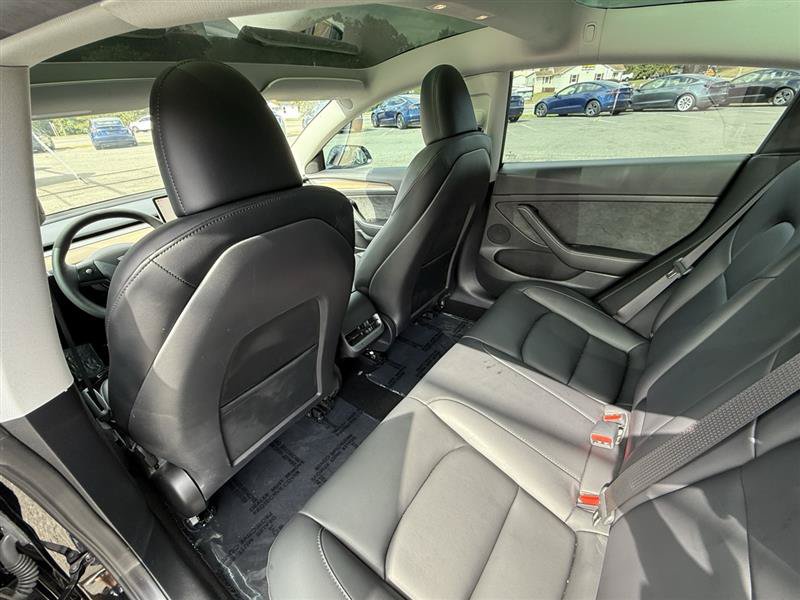 Used 2022 Tesla Model 3 Long Range AWD/4WD image 14