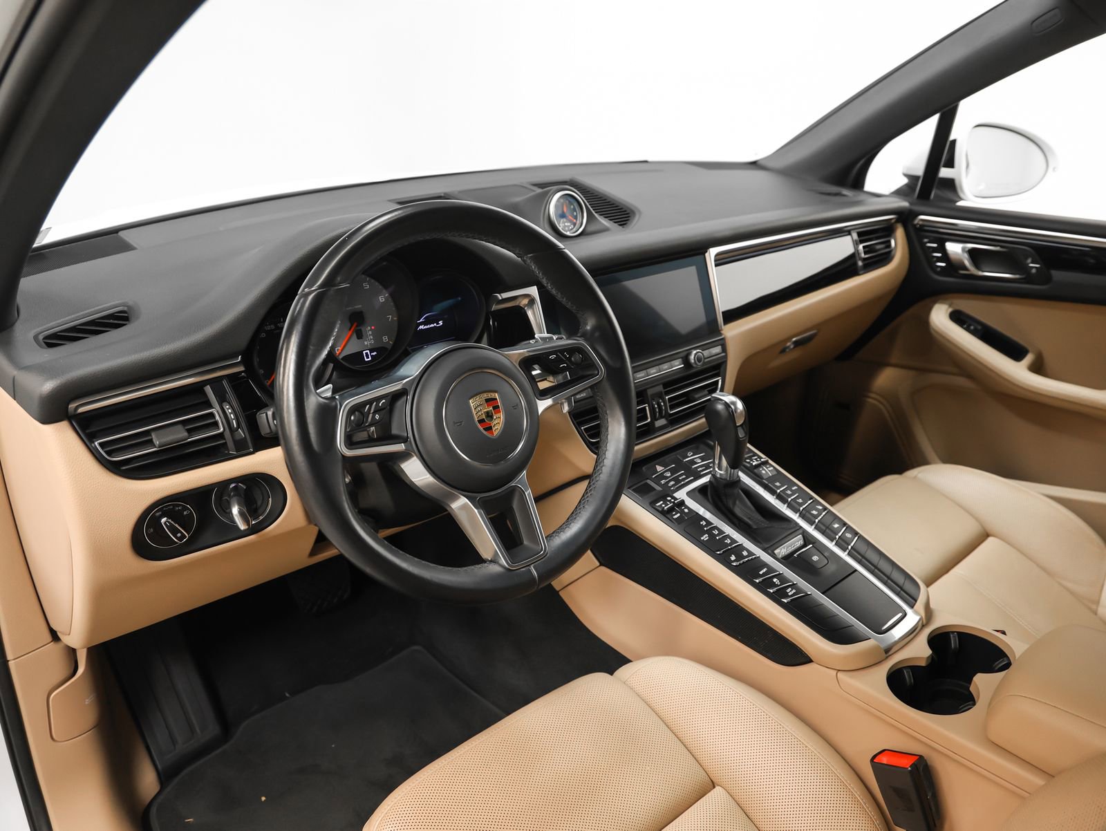 Certified 2021 Porsche Macan S image 4