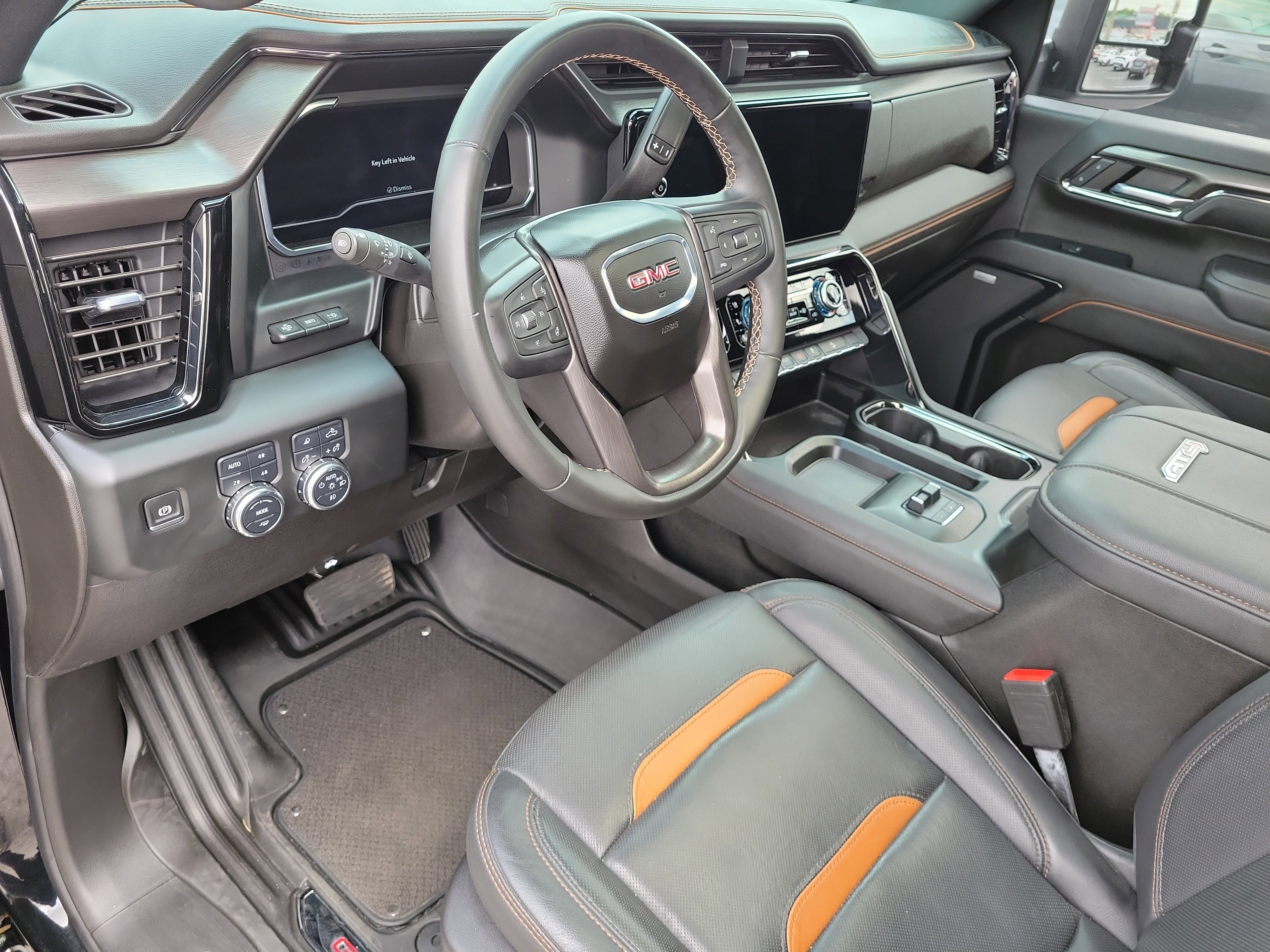 Used 2024 GMC Sierra 2500 AT4 w/ AT4 Premium Plus Package image 12