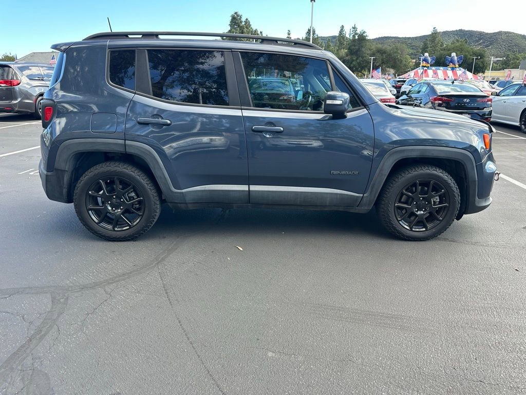Used 2020 Jeep Renegade Altitude FWD image 5