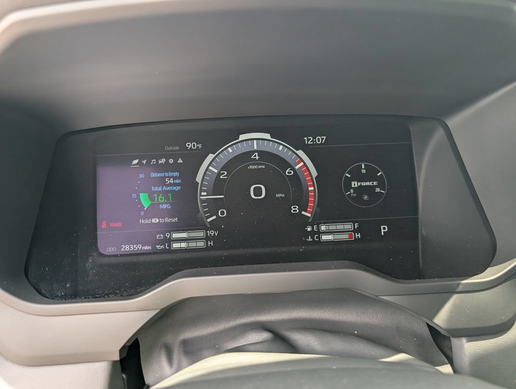 Used 2025 Toyota Tundra Platinum AWD/4WD image 22