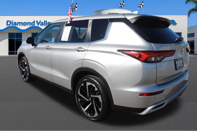 Used 2024 Mitsubishi Outlander SE image 4