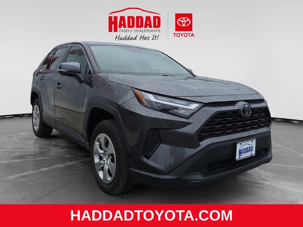 Used 2023 Toyota RAV4 LE AWD/4WD image 8