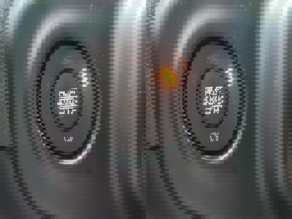 Used 2021 Jeep Wrangler Unlimited Sahara w/ Cold Weather Group image 11