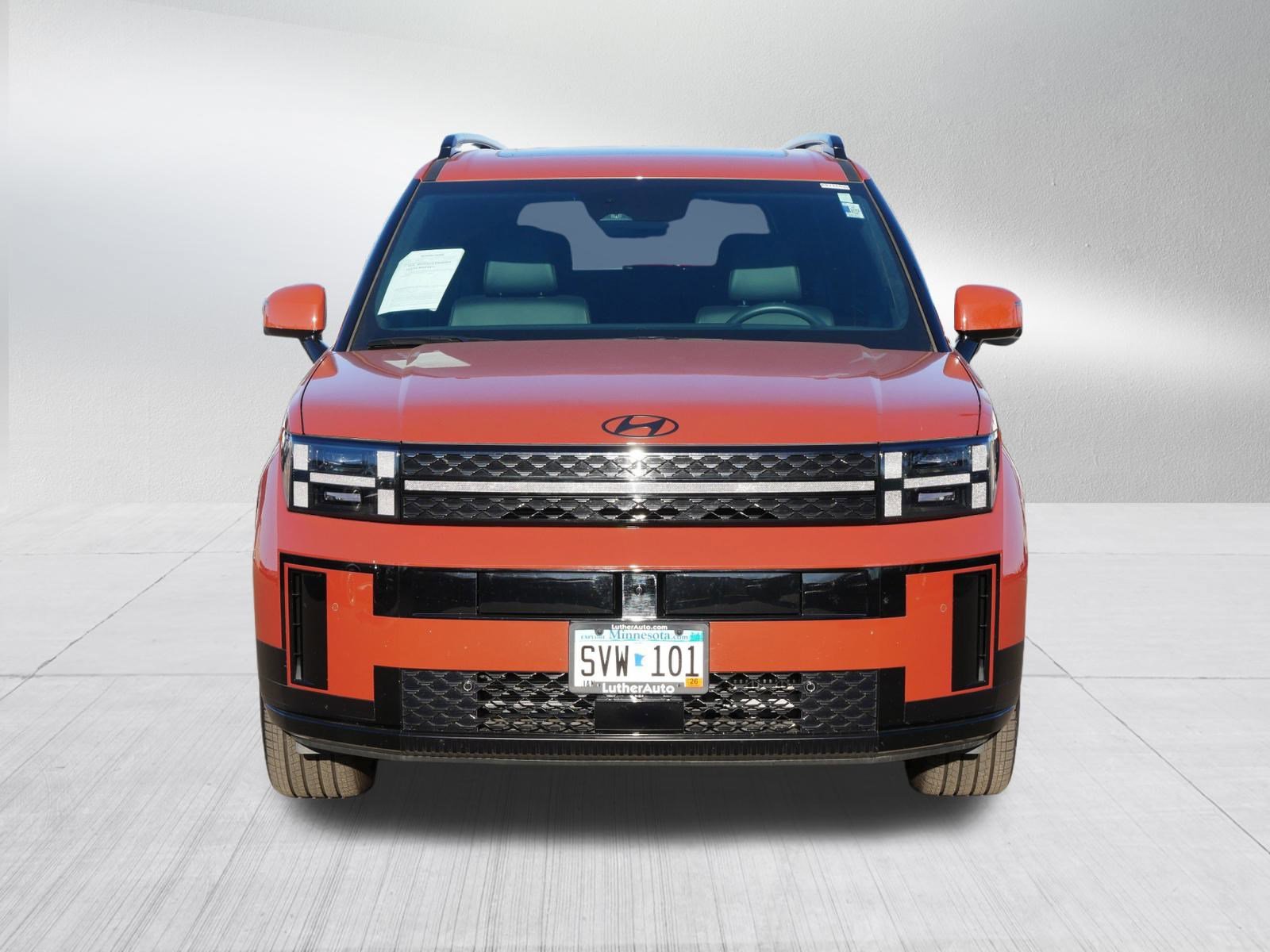 Used 2025 Hyundai Santa Fe Calligraphy image 2