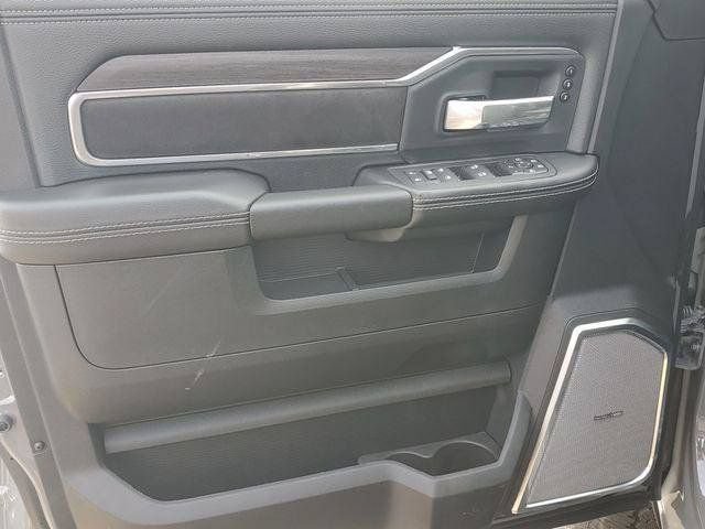 New 2026 RAM 2500 Laramie AWD/4WD image 32